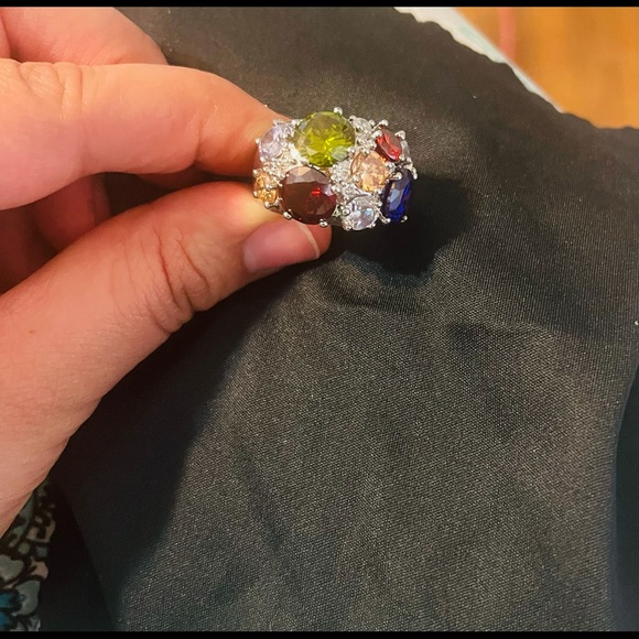 Ring - Picture 3 of 5